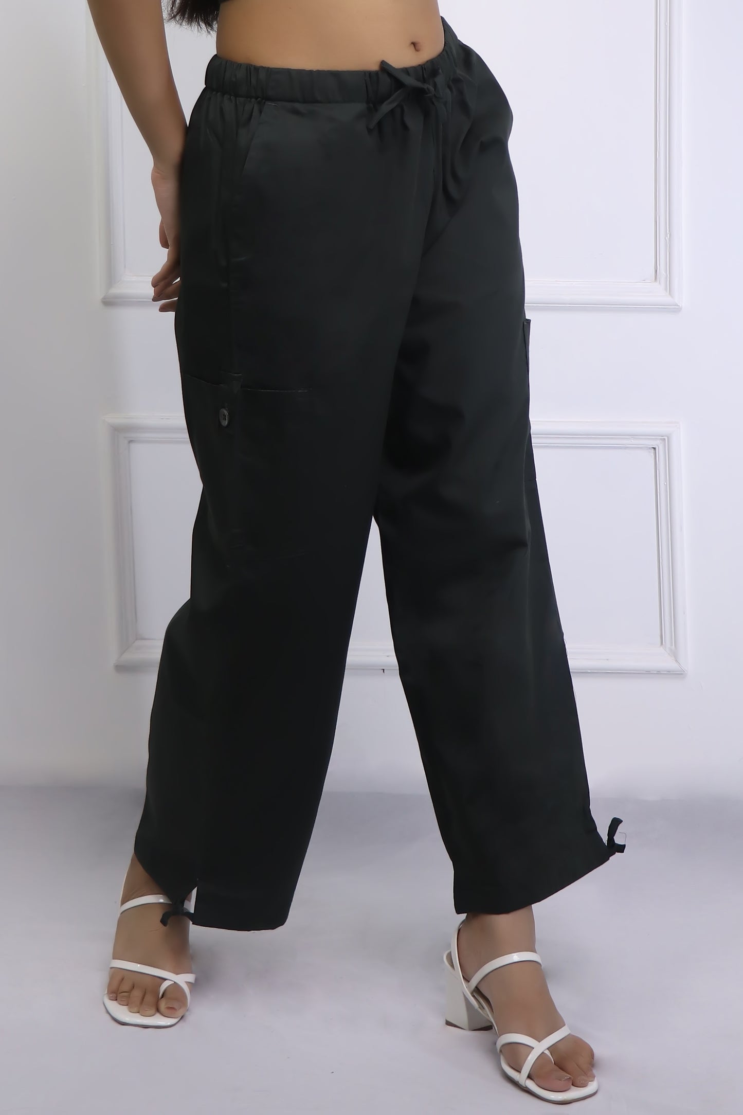 Black Pull-on Cargo Pants